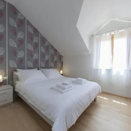 In With Sea View, Terrace,air Conditioning, Wifi 4203-3 شقة *